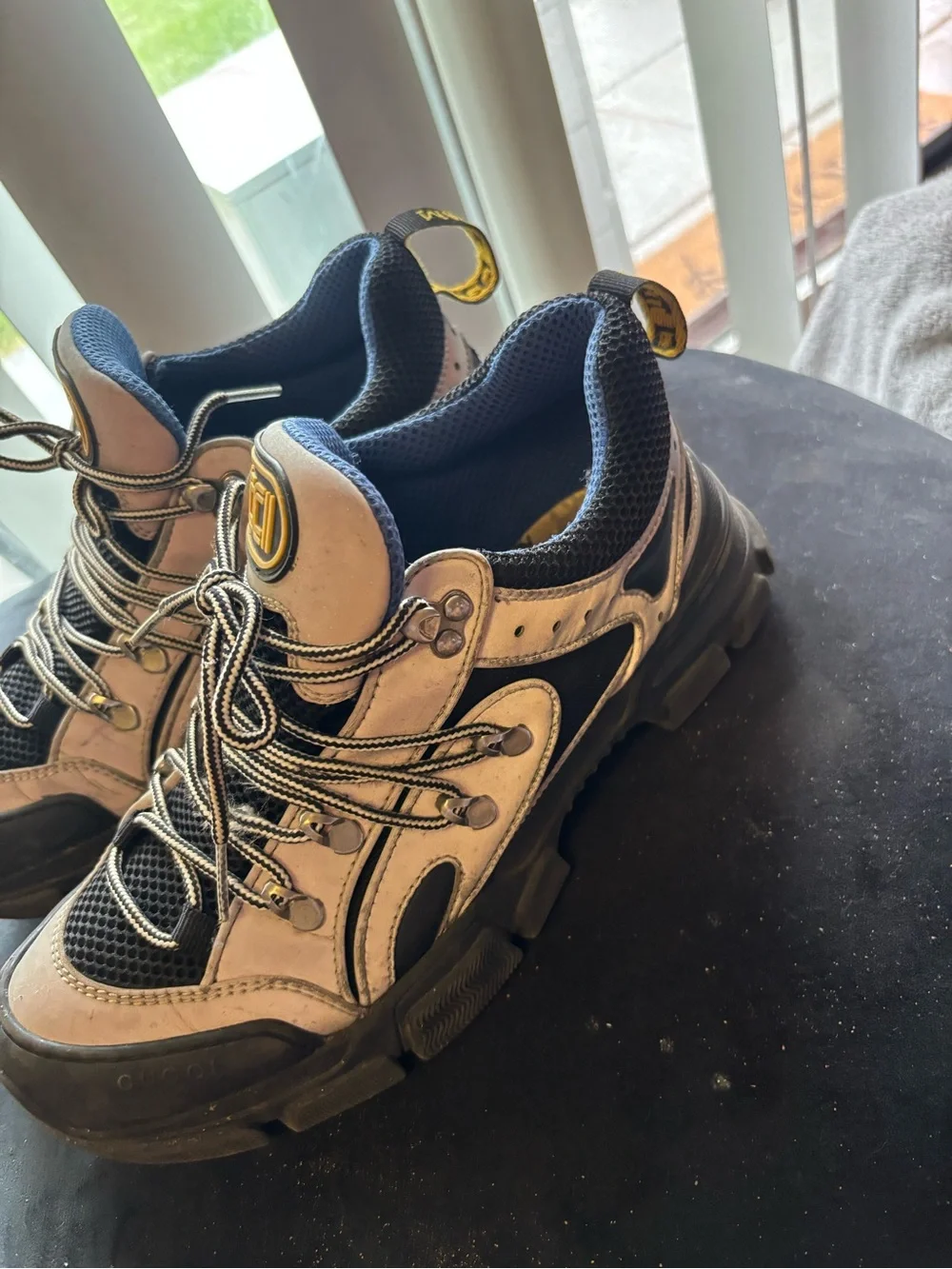 Authentic Men Gucci sneakers size 7